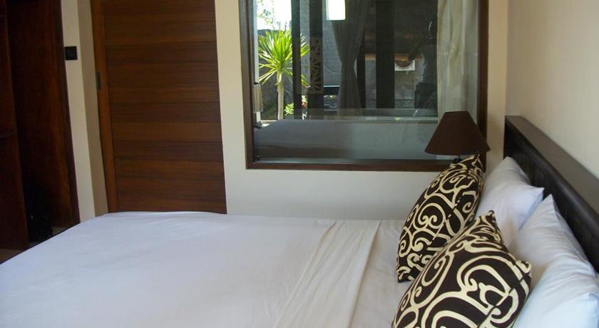 Putra'Lebah Amed Guest House Room photo