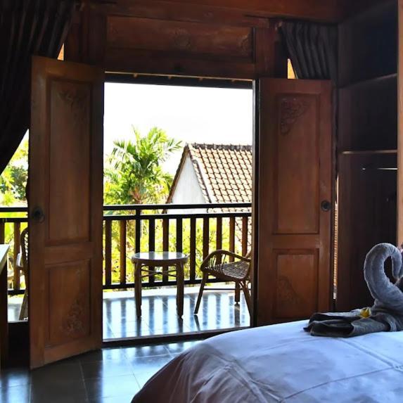 Putra'Lebah Amed Guest House Exterior photo