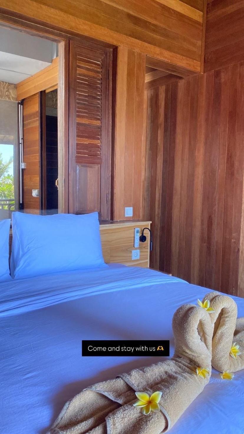 Putra'Lebah Amed Guest House Exterior photo