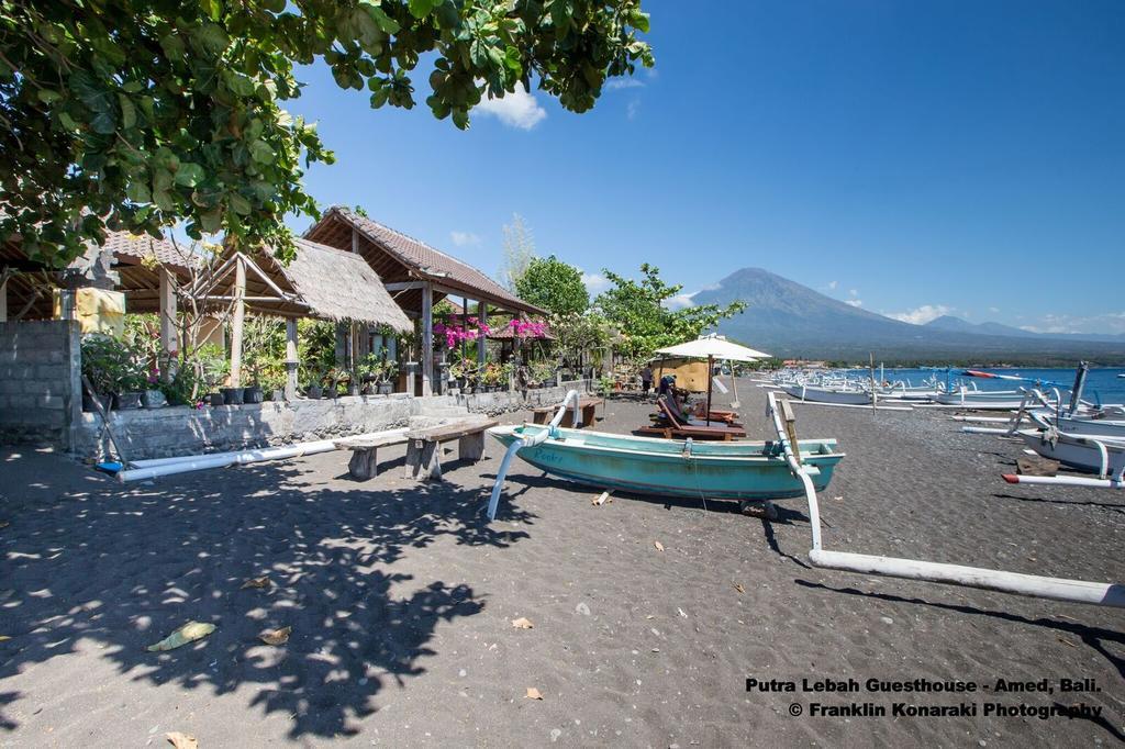 Putra'Lebah Amed Guest House Exterior photo